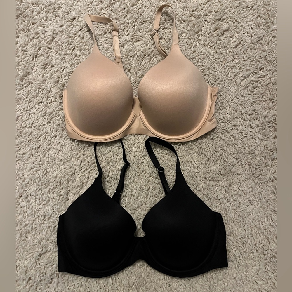 2 Aerie Sunnie Full Coverage lightly lined bras. Brand new, never washed.